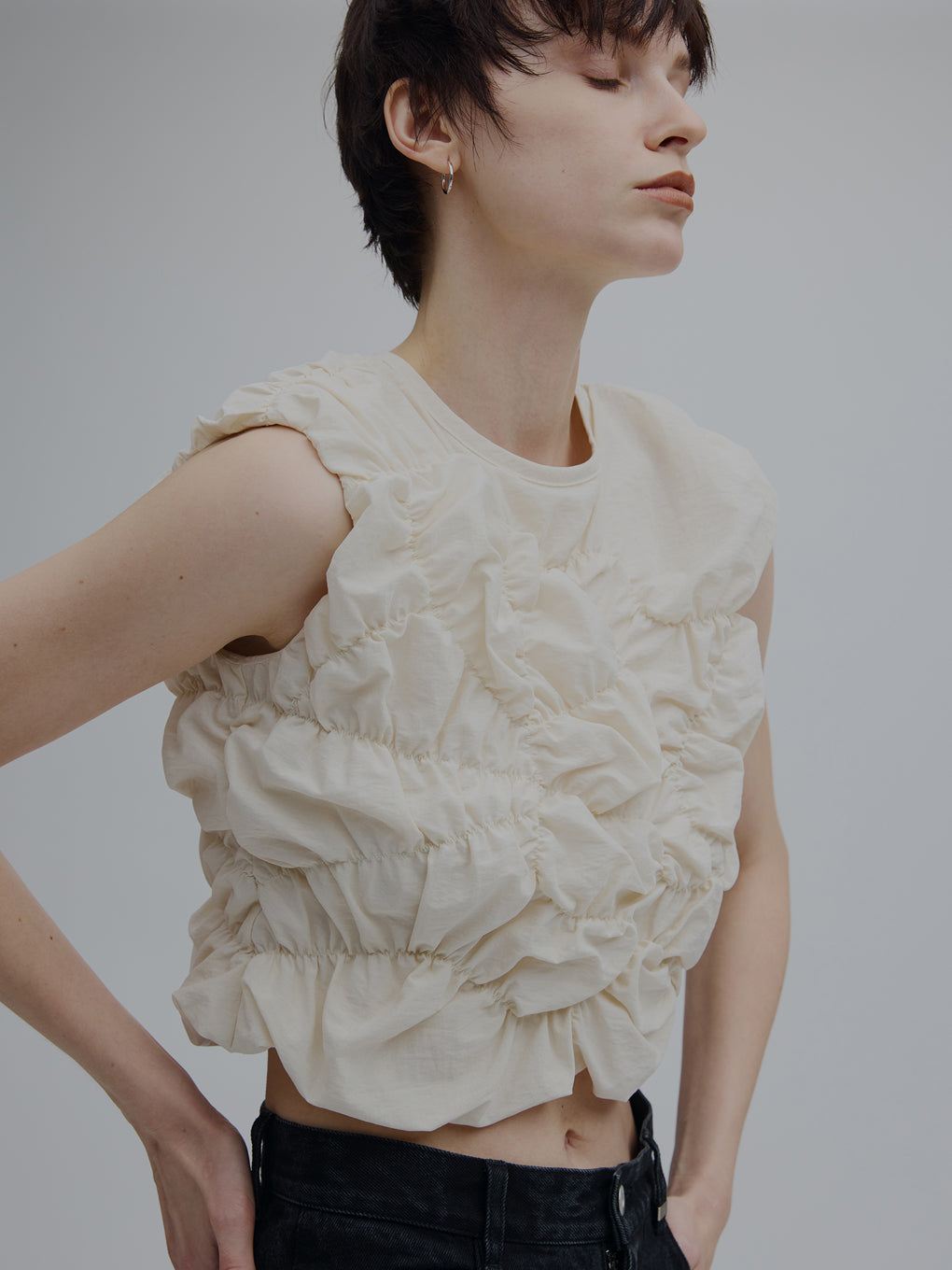 BUMPY GATHER BACK OPEN TOP