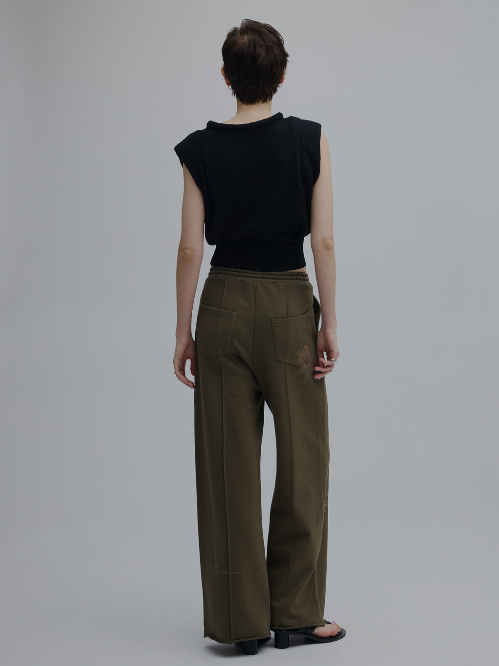 GRAPHIC ART SWEAT PANTS