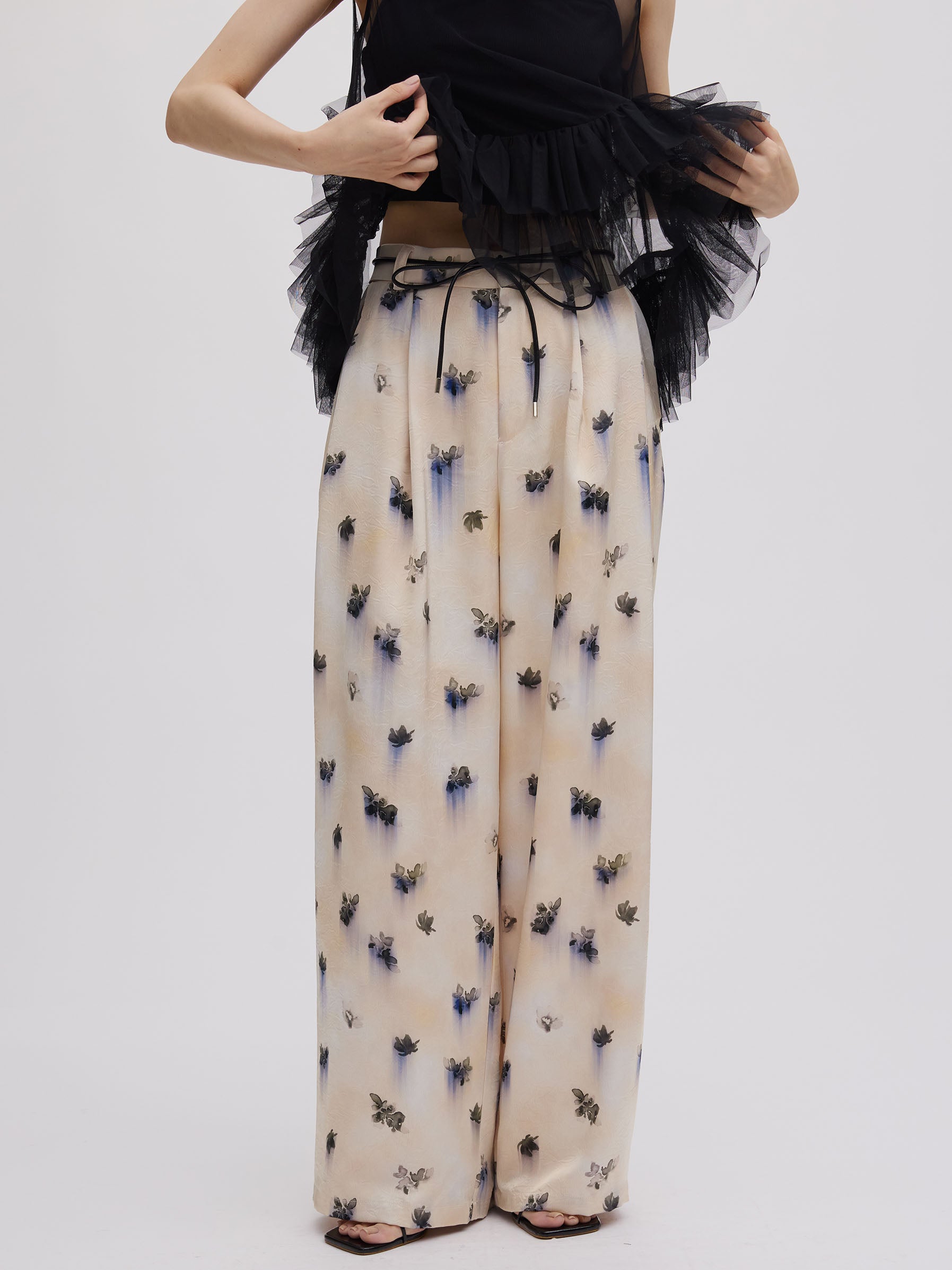 CLARA SATIN TUCK PANTS