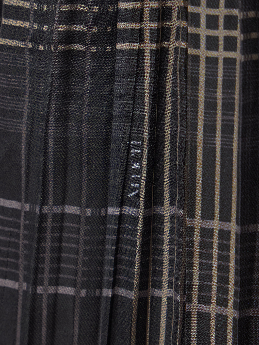 MEDI STRAIN CHECK SKIRT