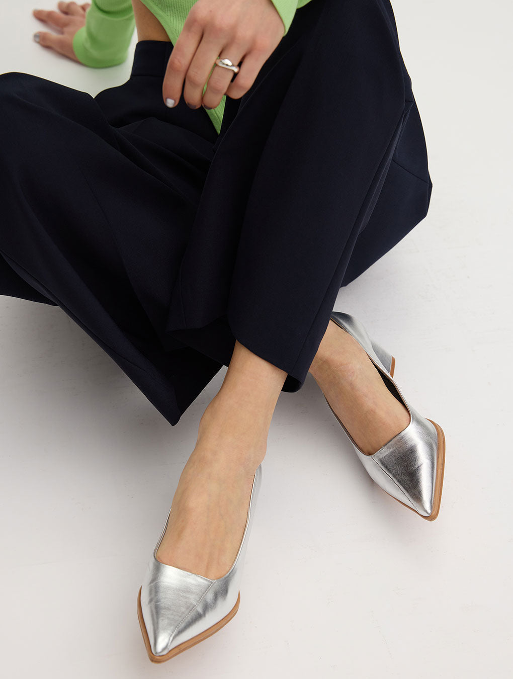 TRIANGLE BASIC PUMPS 