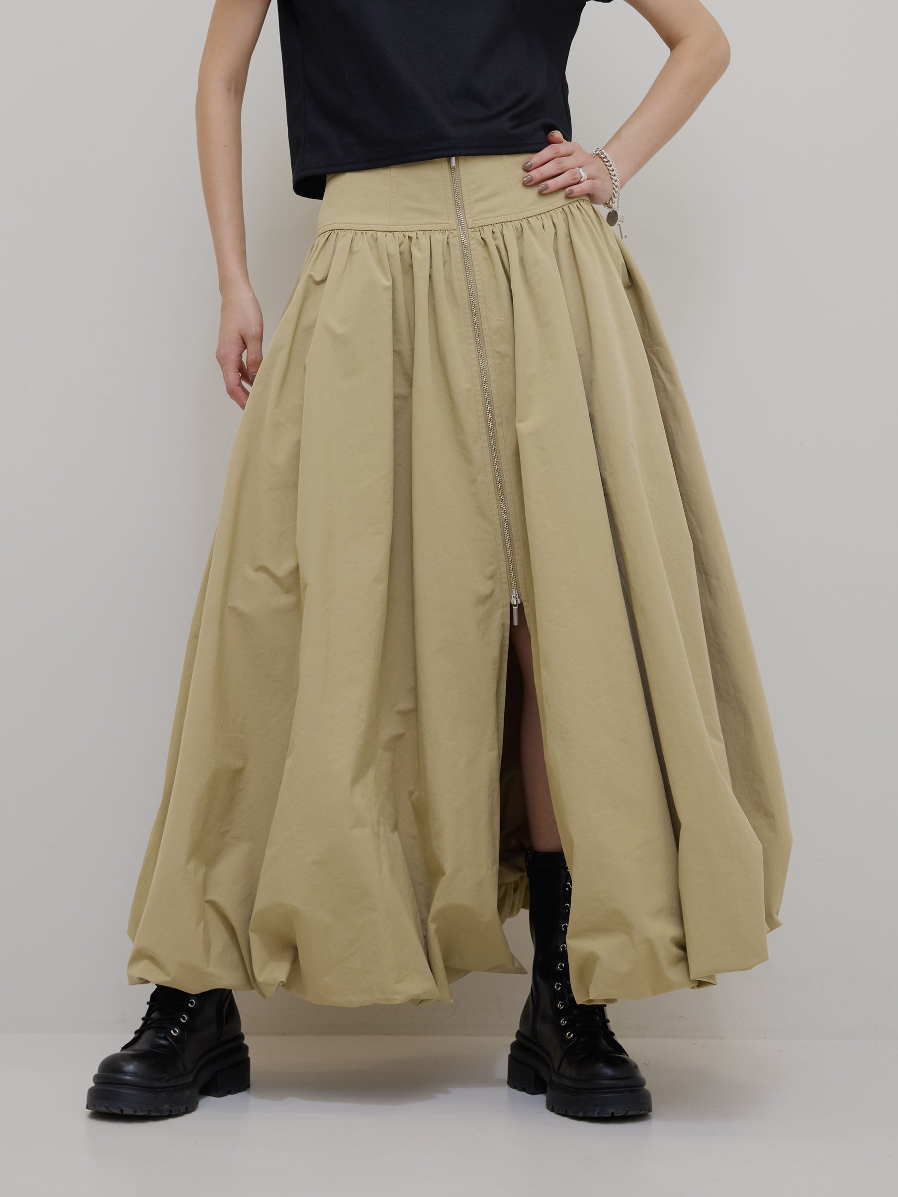 HIGH WAIST BALLOON SLIT SKIRT