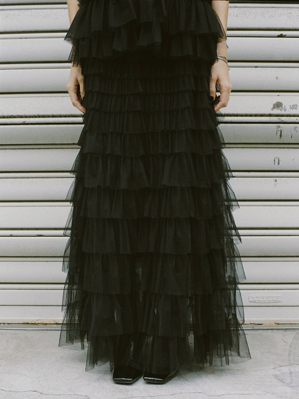 BLACK TULLE RAFFLE SKIRT