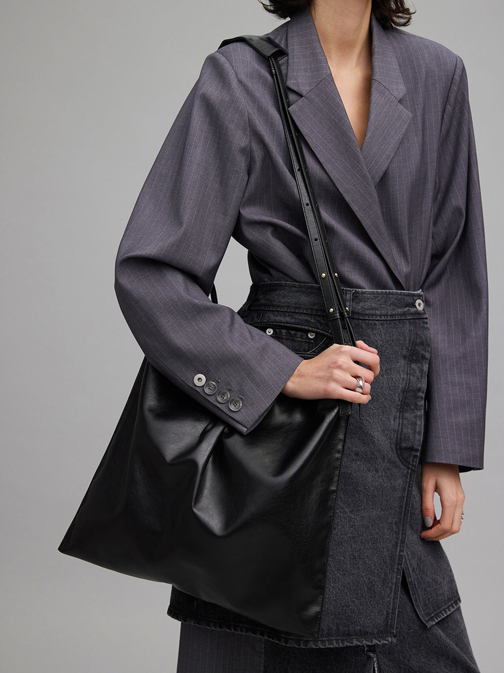 LUSTER FAKE LEATHER BAG