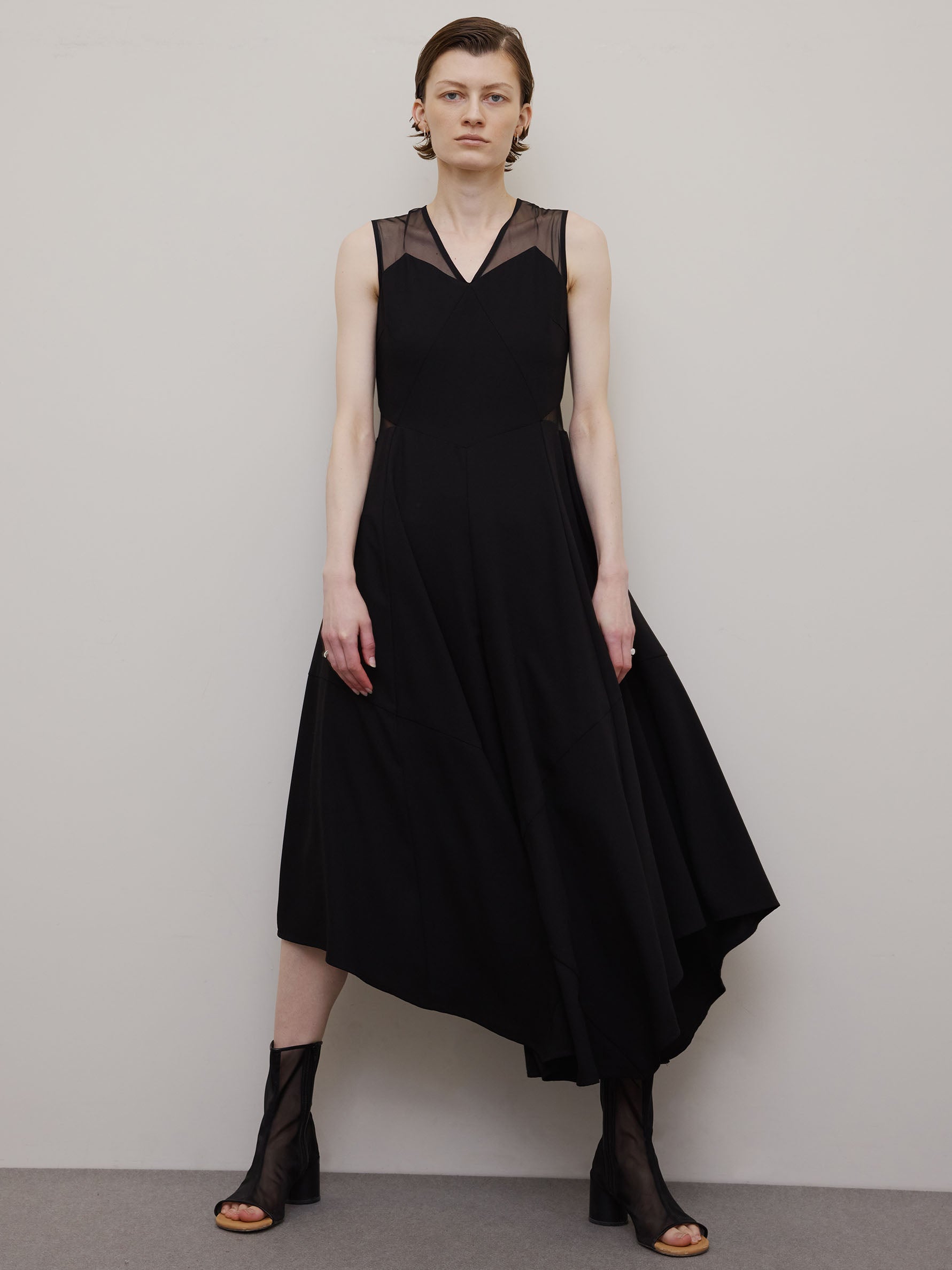 SWITCHING CONSTRUCTION ROMPERS