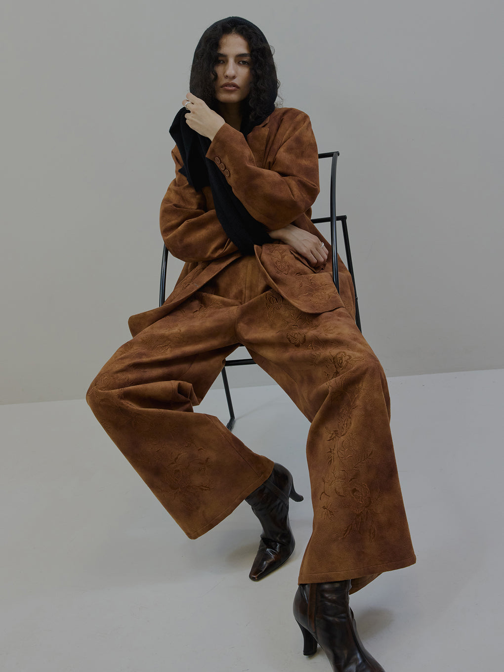 SYNTHETIC SUEDE EMBROIDERY PANTS