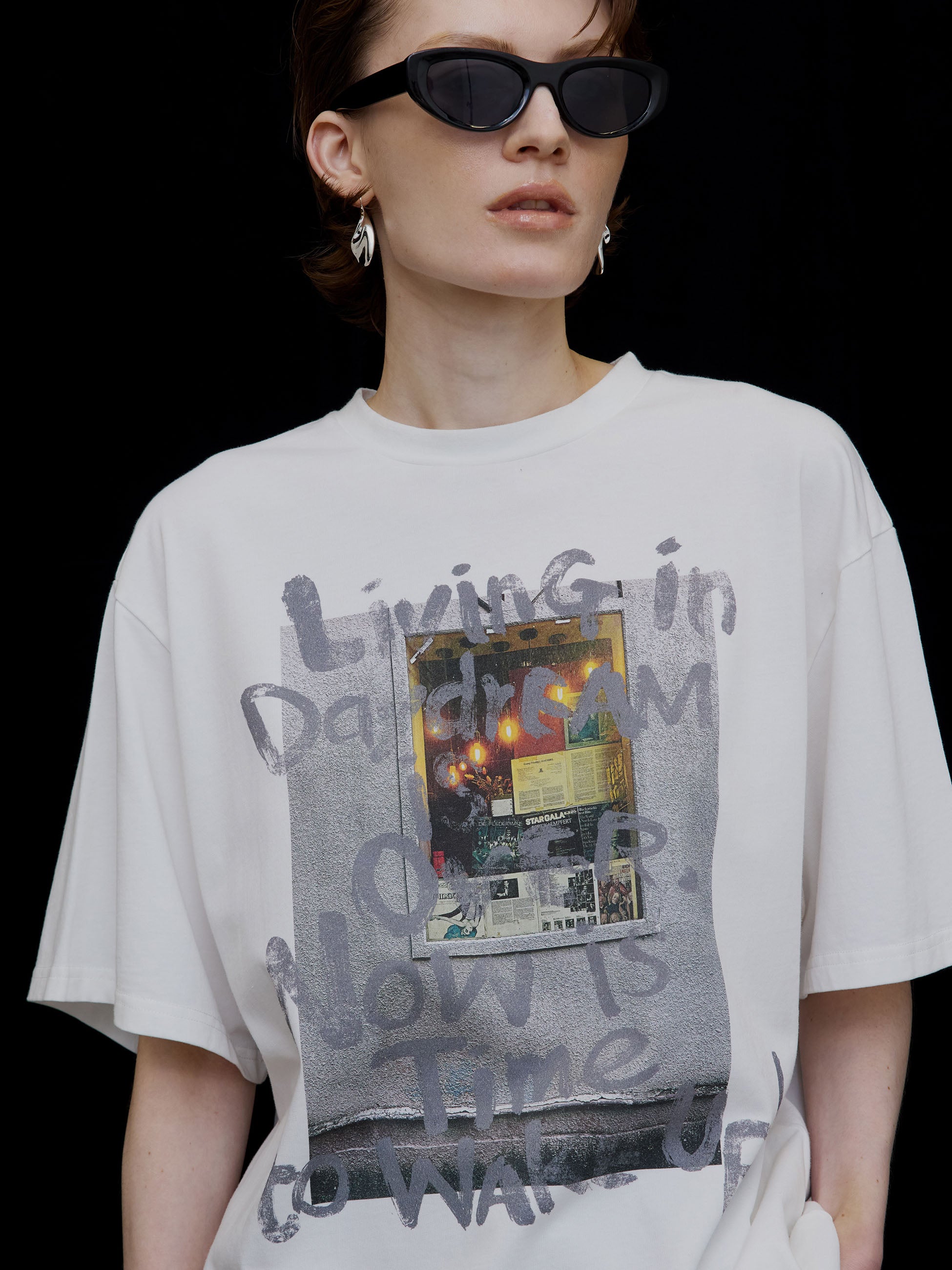 GRAFFITI THOUGHT TEE