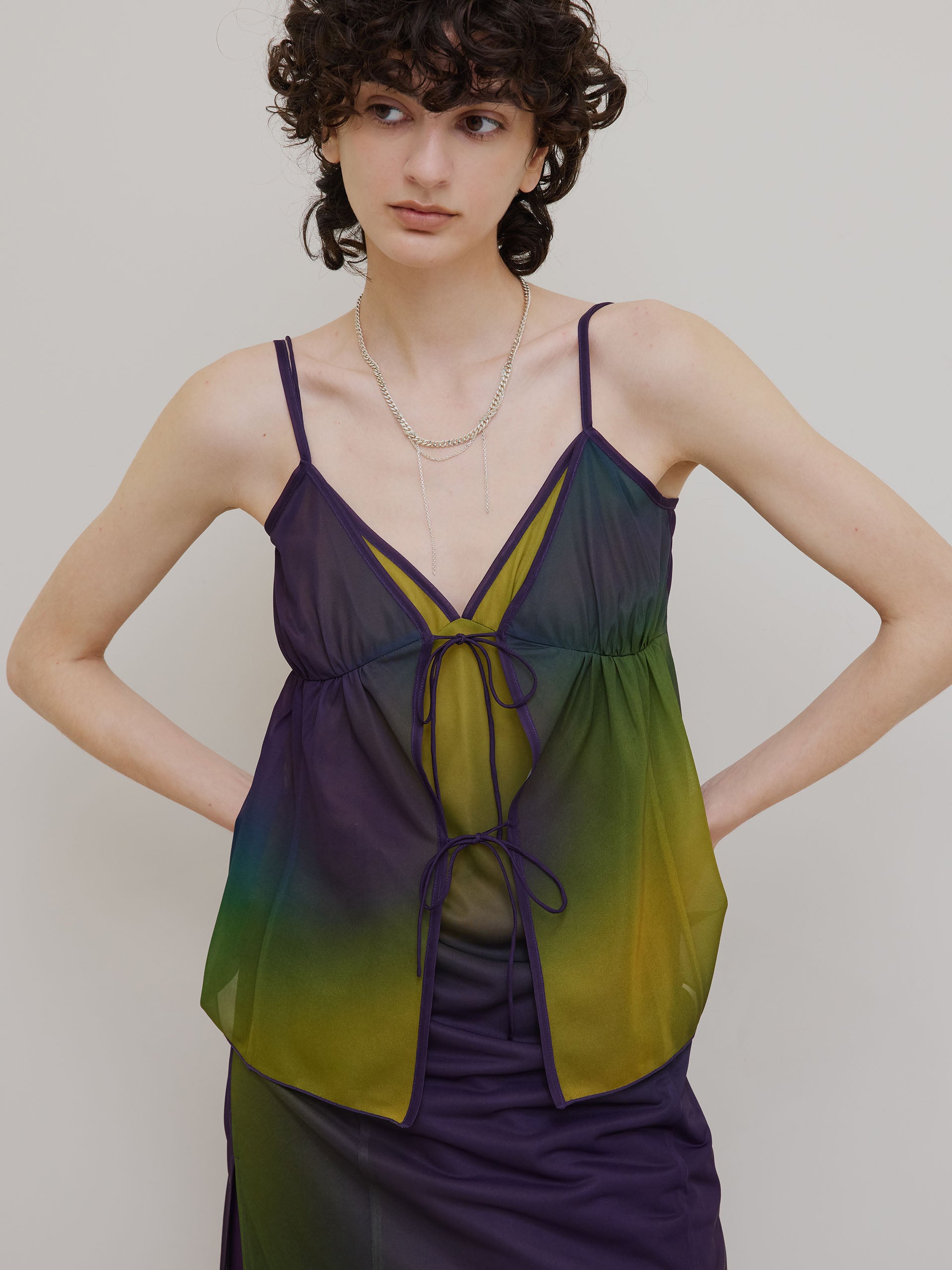 MEDI GRADIENT SHEER SET TOP