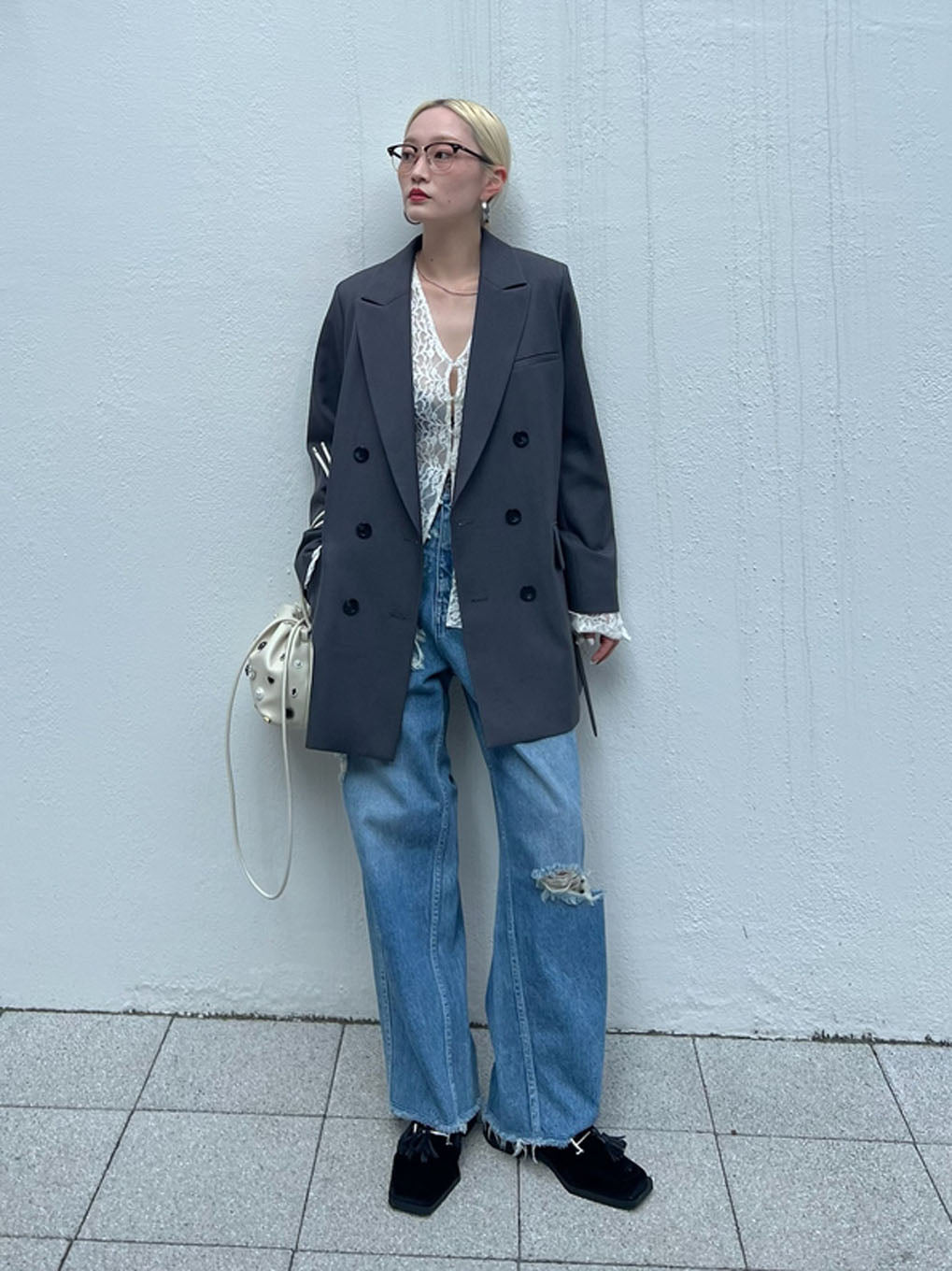 UND ANGULAR SOLE TASSEL LOAFER