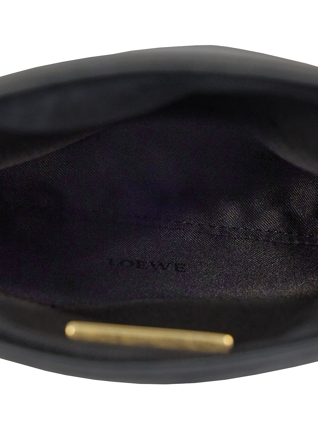 LOEWE アナグラム刻印ショルダーバッグ