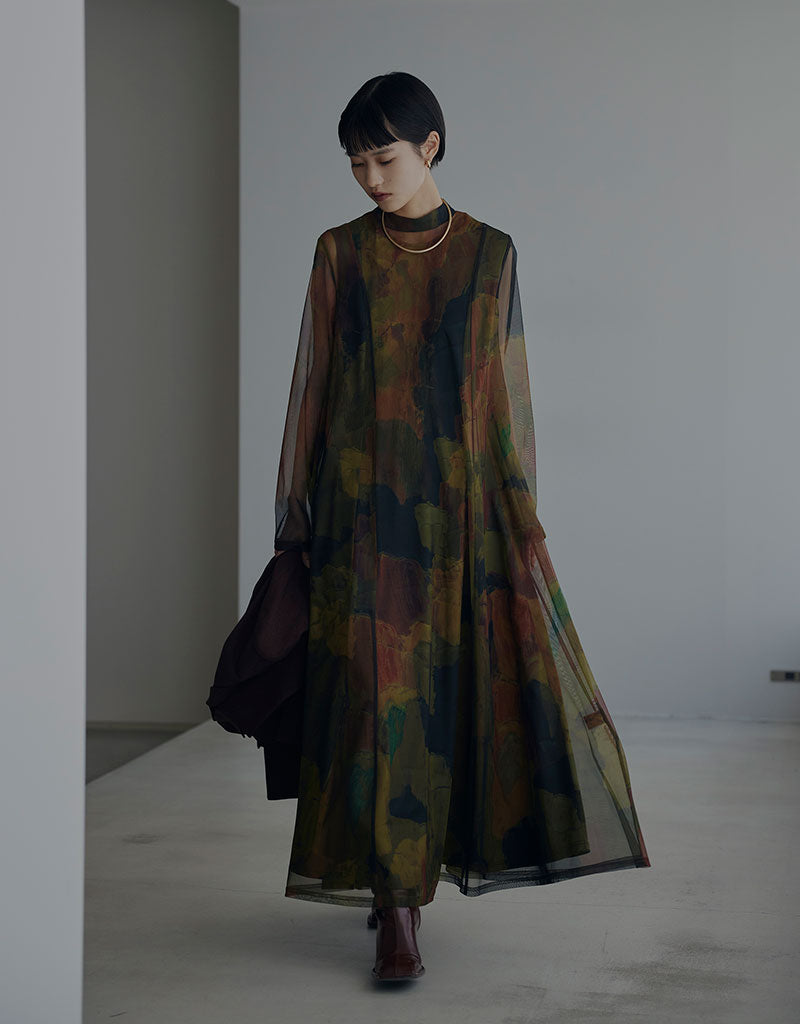 UND GYPSUM ART DRESS