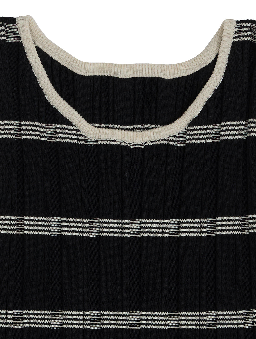 MEDI PURIPURI SHORT KNIT TOP