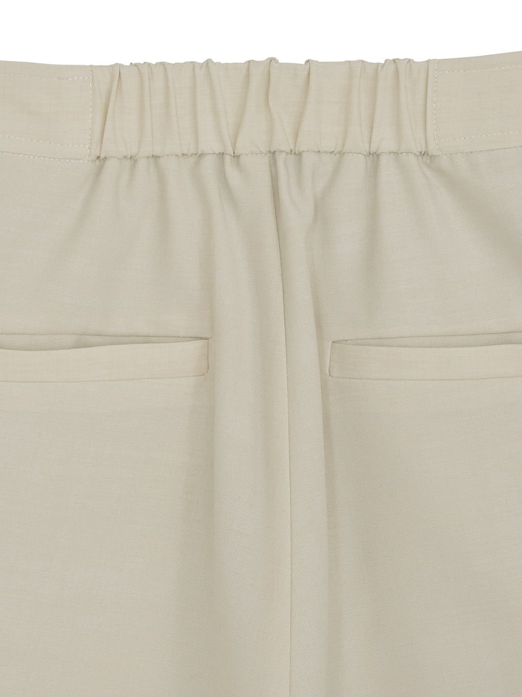 MEDI LACE EMBROIDERY SHORT PANTS