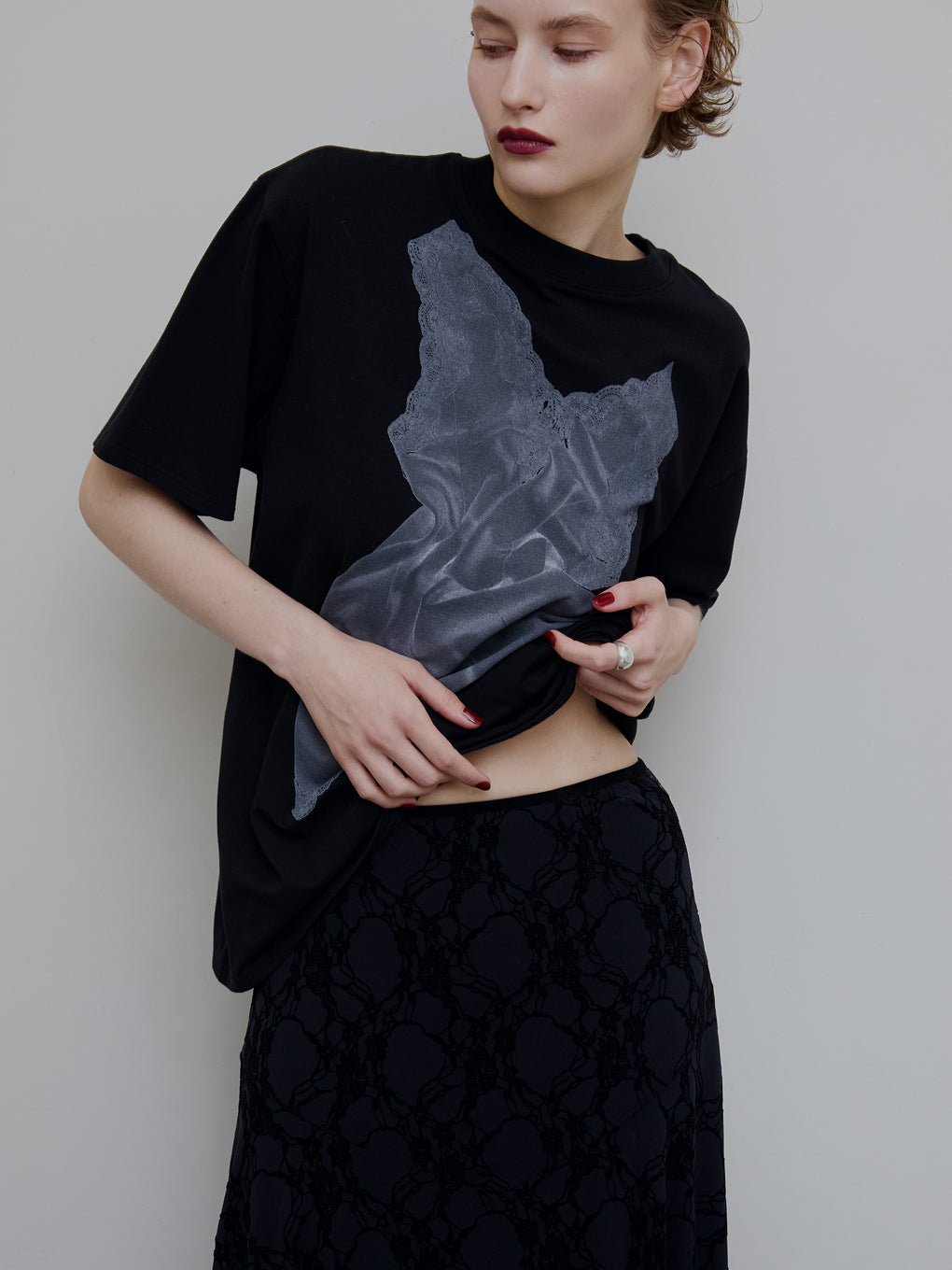 LACY SATIN PRINT TEE