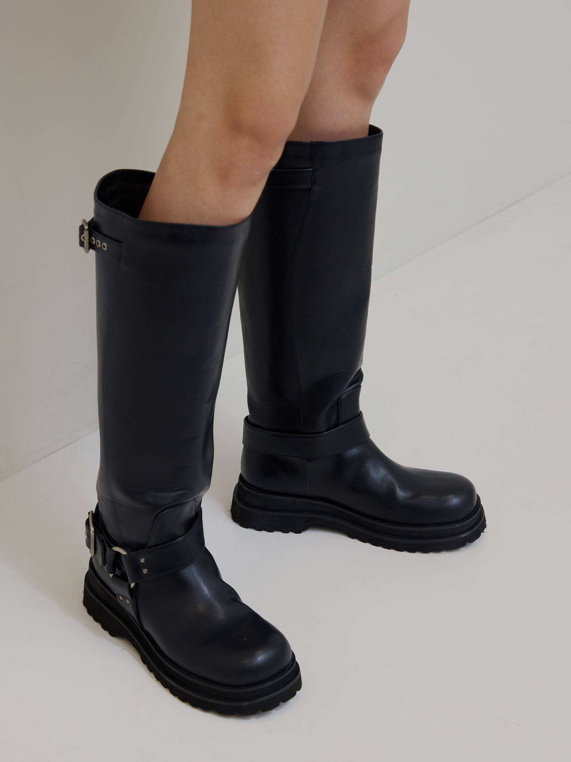 SIDE WAVE BUCKLE LONG BOOTS