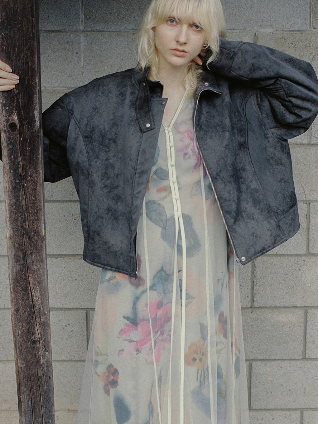 UND GRACE CHIFFON VEIL DRESS