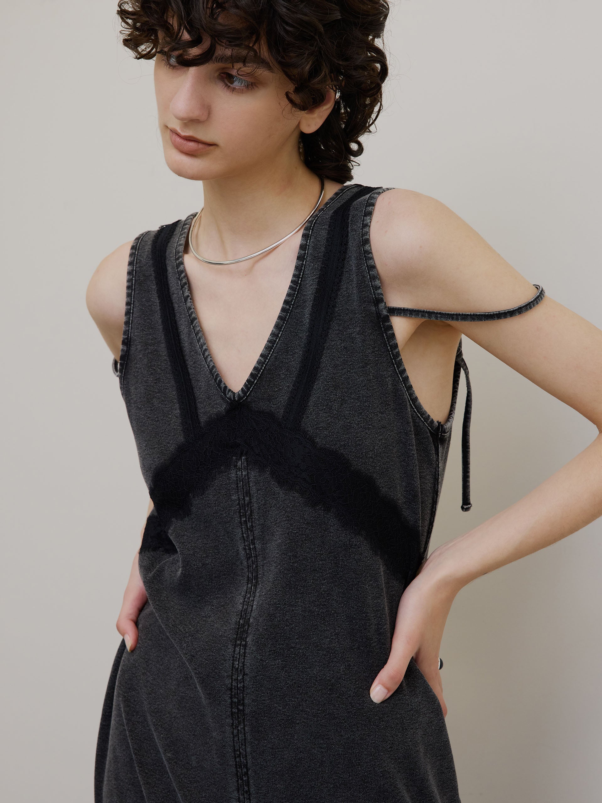 MEDI 2WAY DENIM LIKE LACE DOCKING DRESS