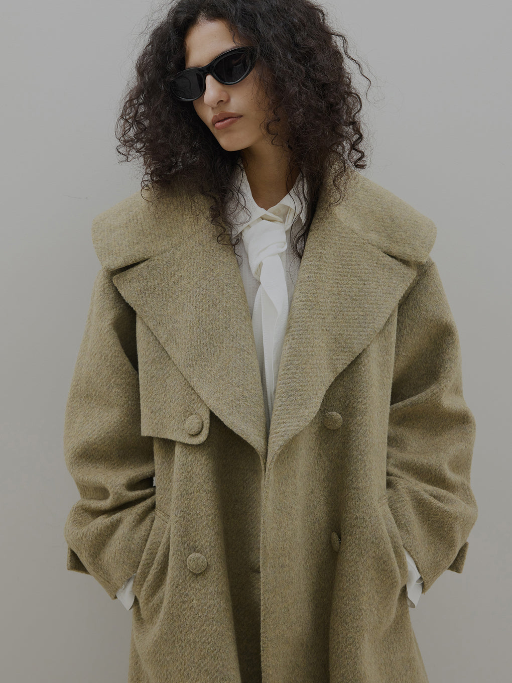UND BIG ROUND COLLAR WOOL LONG COAT