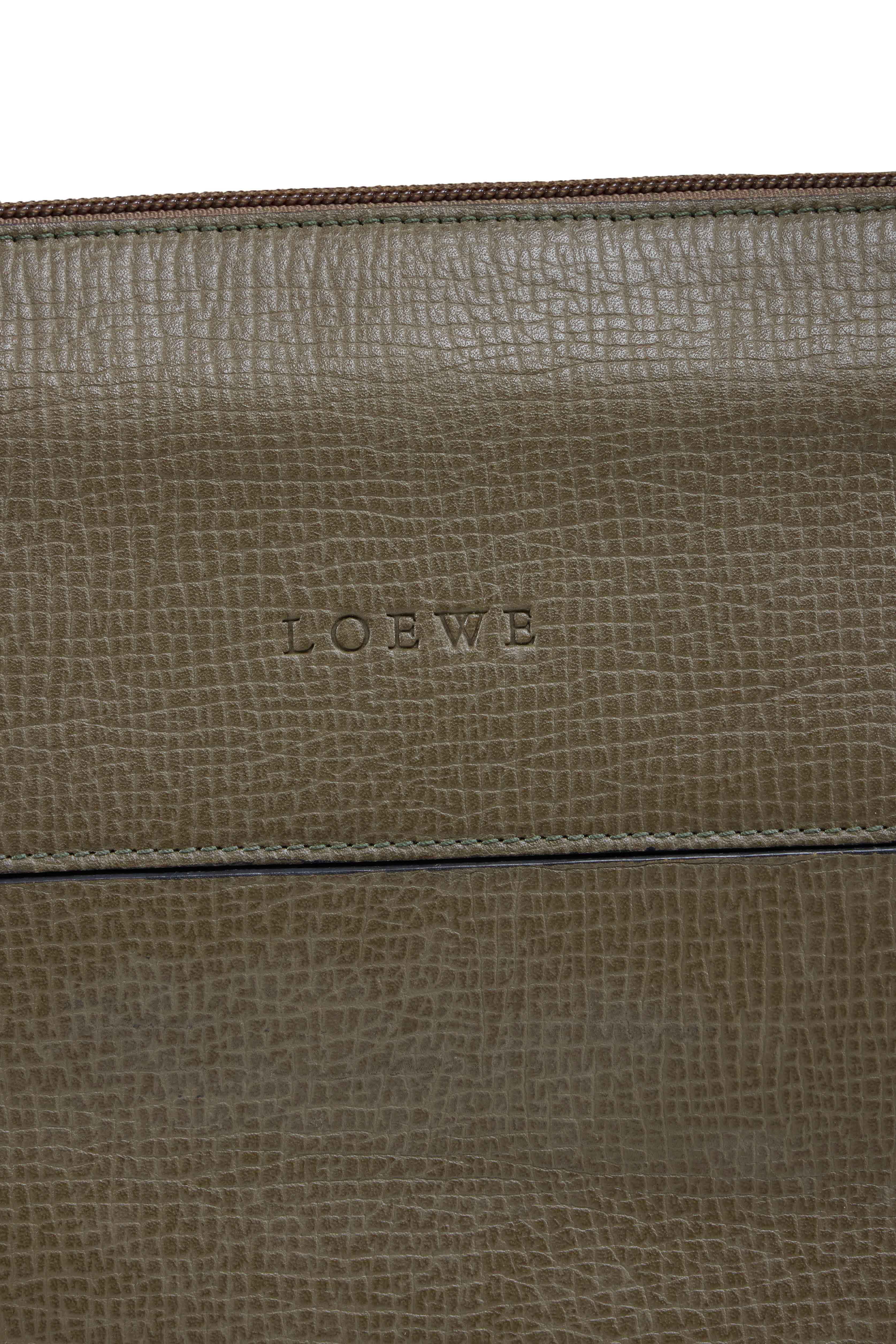 LOEWE ロゴ刻印ワンショルダーバッグ