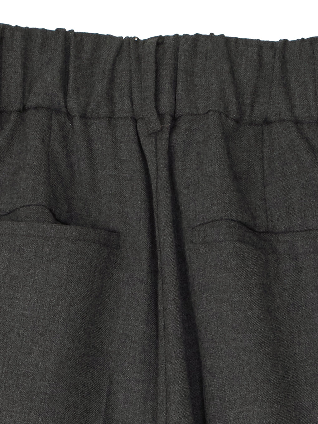 LOOSE STRAIGHT TUCK PANTS