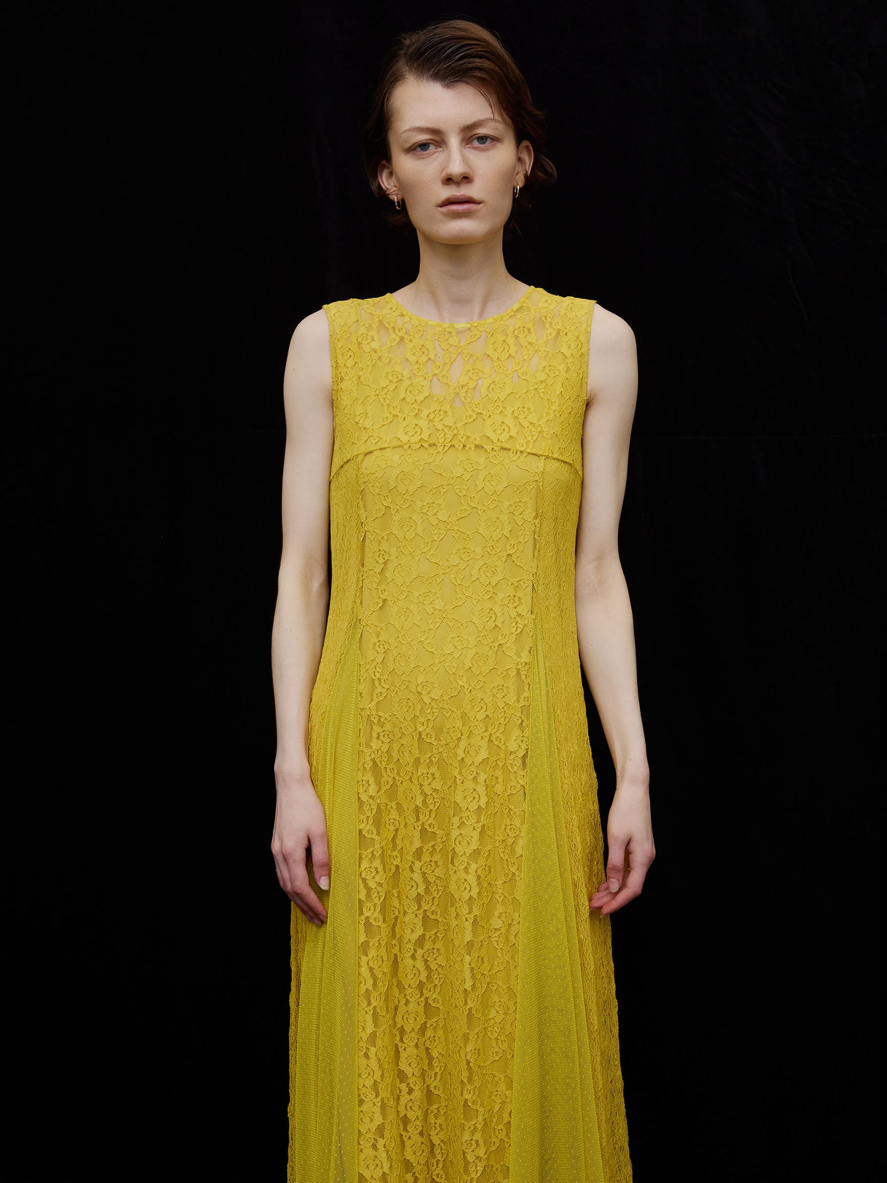 MEDI SWITCH LACE SOFT DRESS
