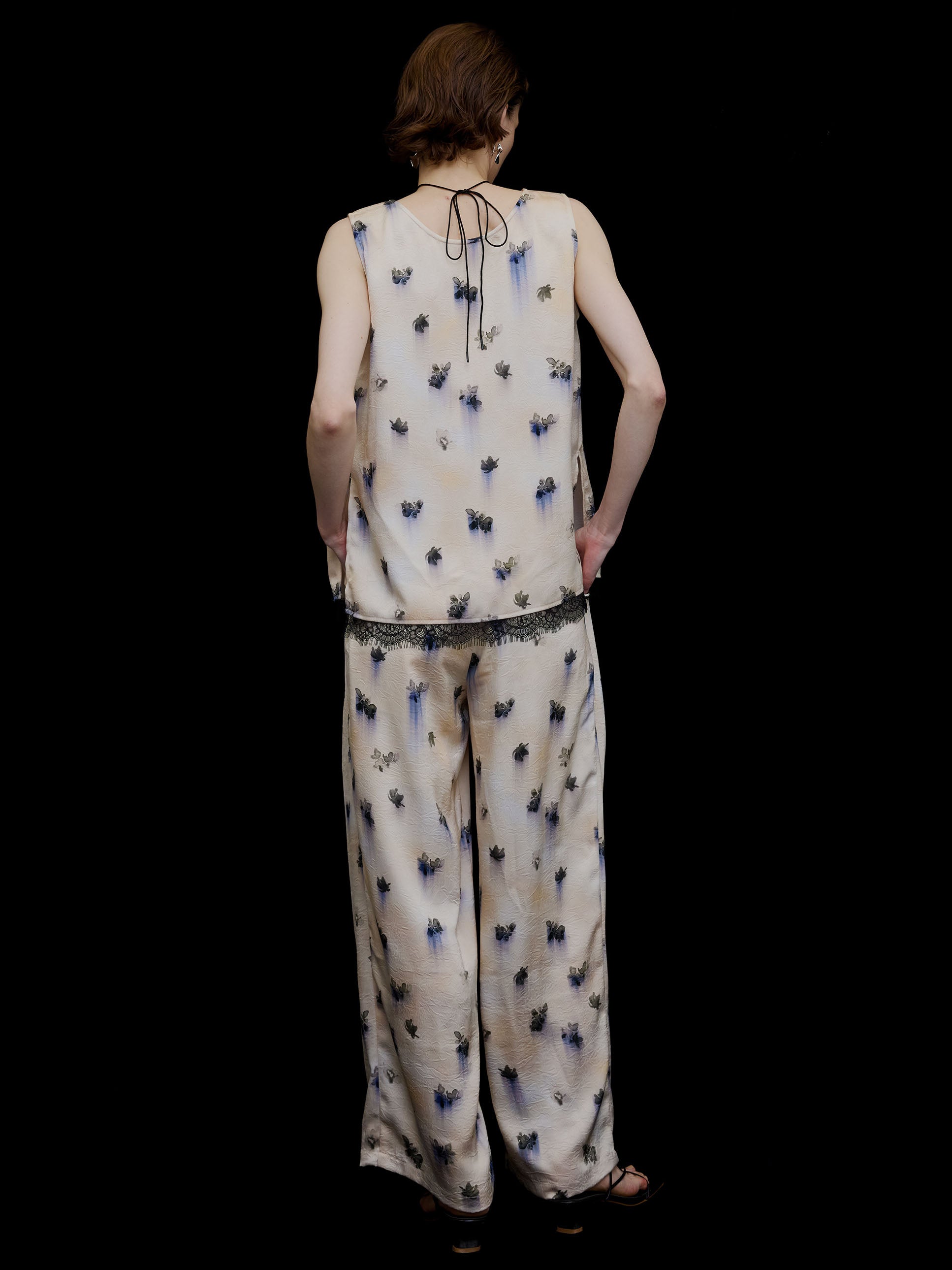CLARA SATIN TUCK PANTS