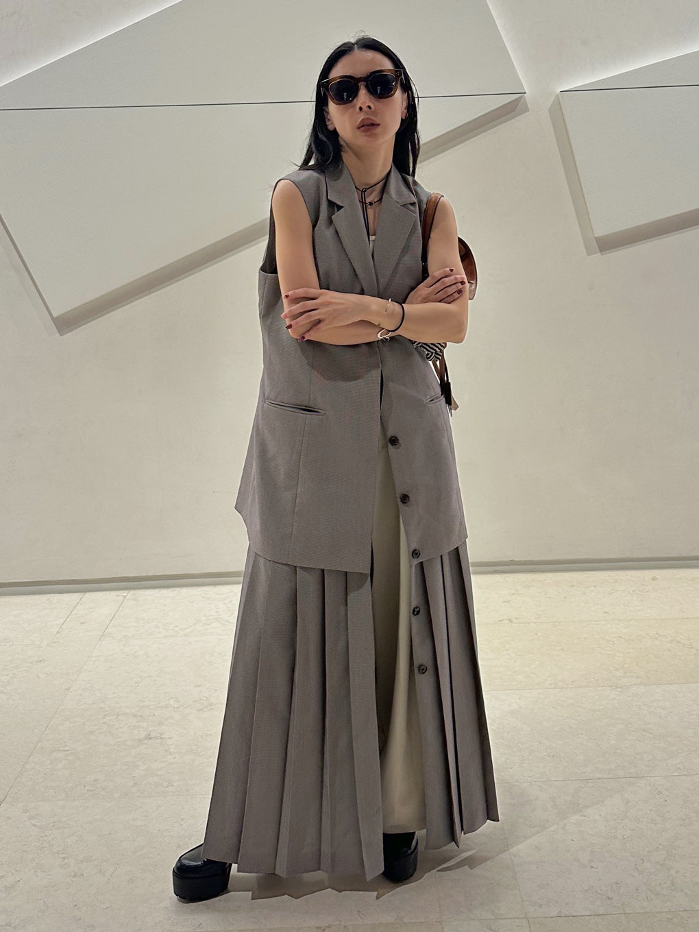 PLEATED SKIRT DOCKING SUIT DRESS