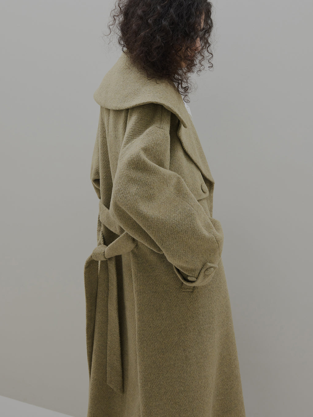 UND BIG ROUND COLLAR WOOL LONG COAT