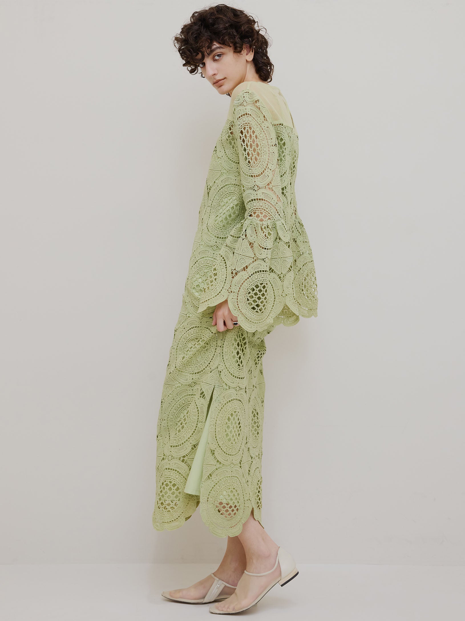 MEDI INDIAN BIG LACE DRESS