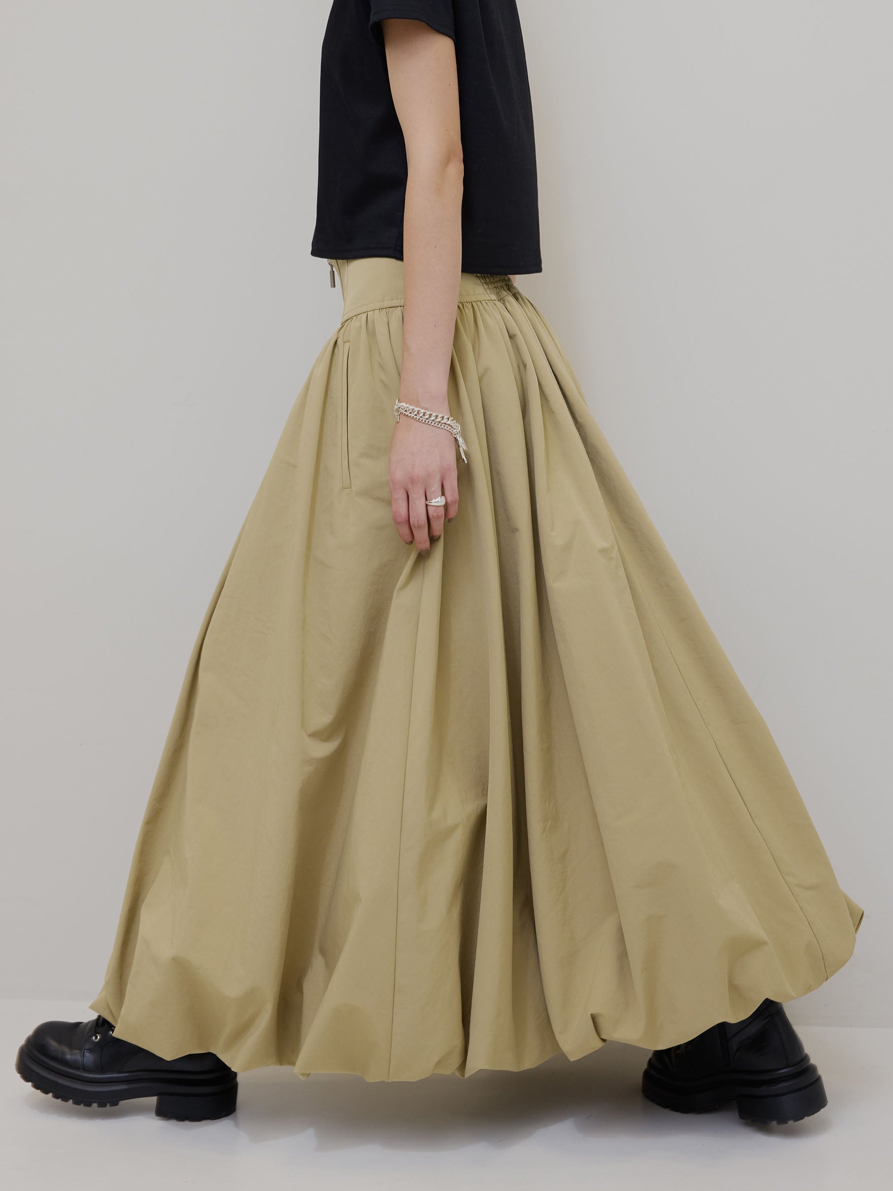 HIGH WAIST BALLOON SLIT SKIRT