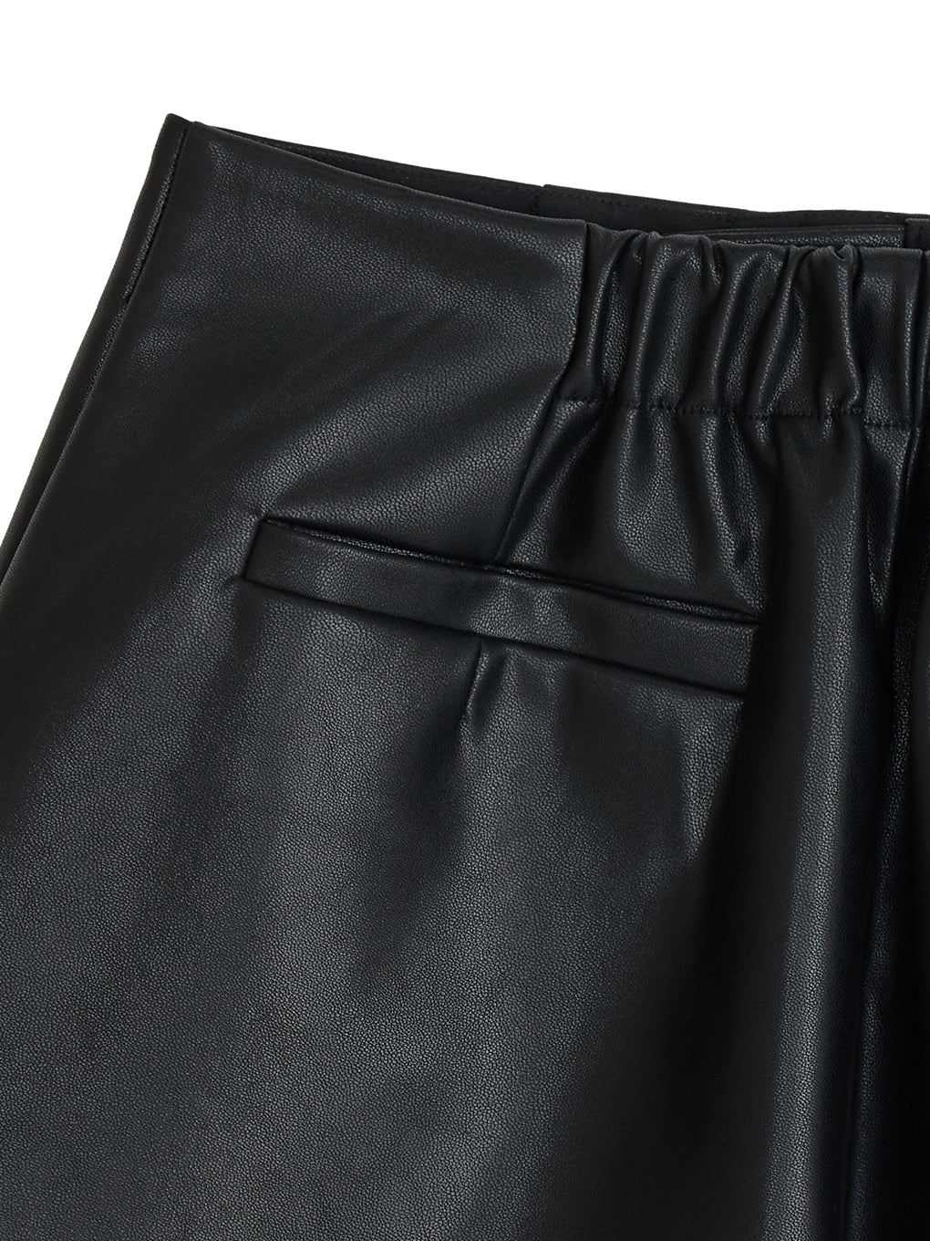 SYNTHETIC LEATHER SHORT PANTS