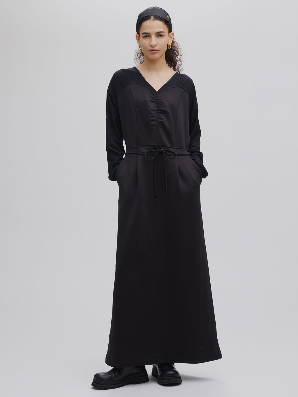 UND DOCKING DESIGN SWEAT DRESS