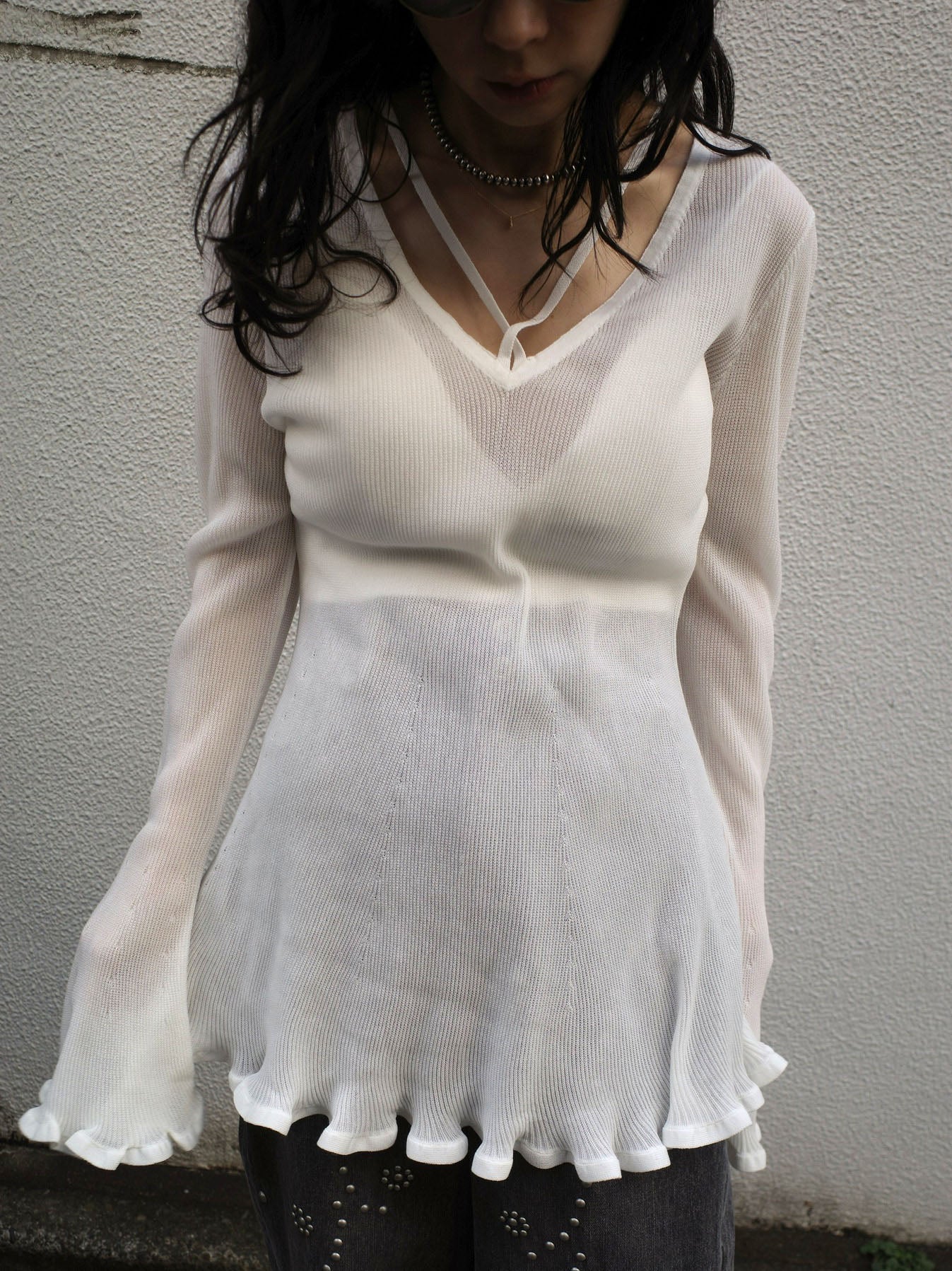 SHEER FRILL V NECK KNIT TOP
