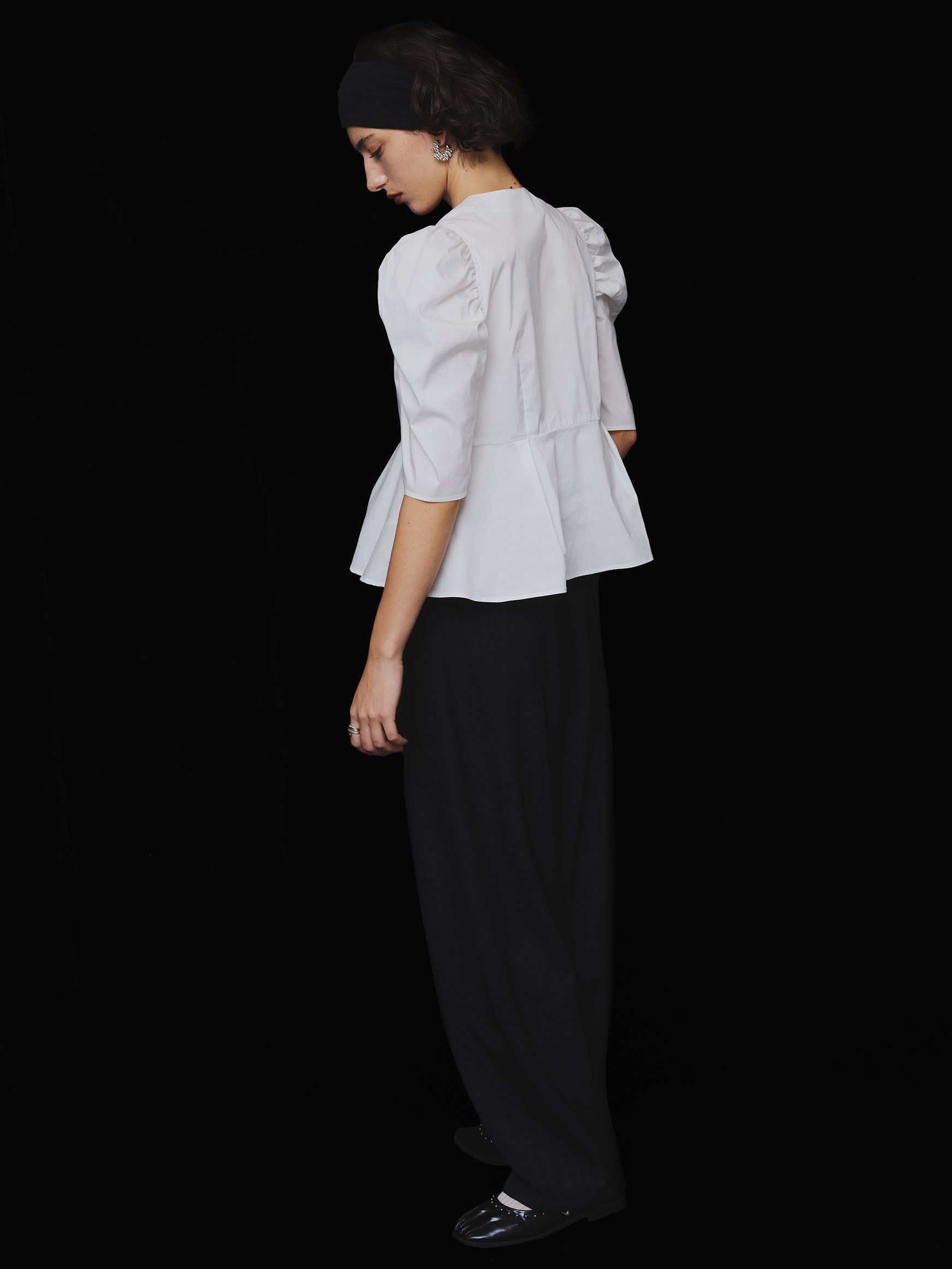 GATHERED PUFF SLEEVE PEPLUM BLOUSE