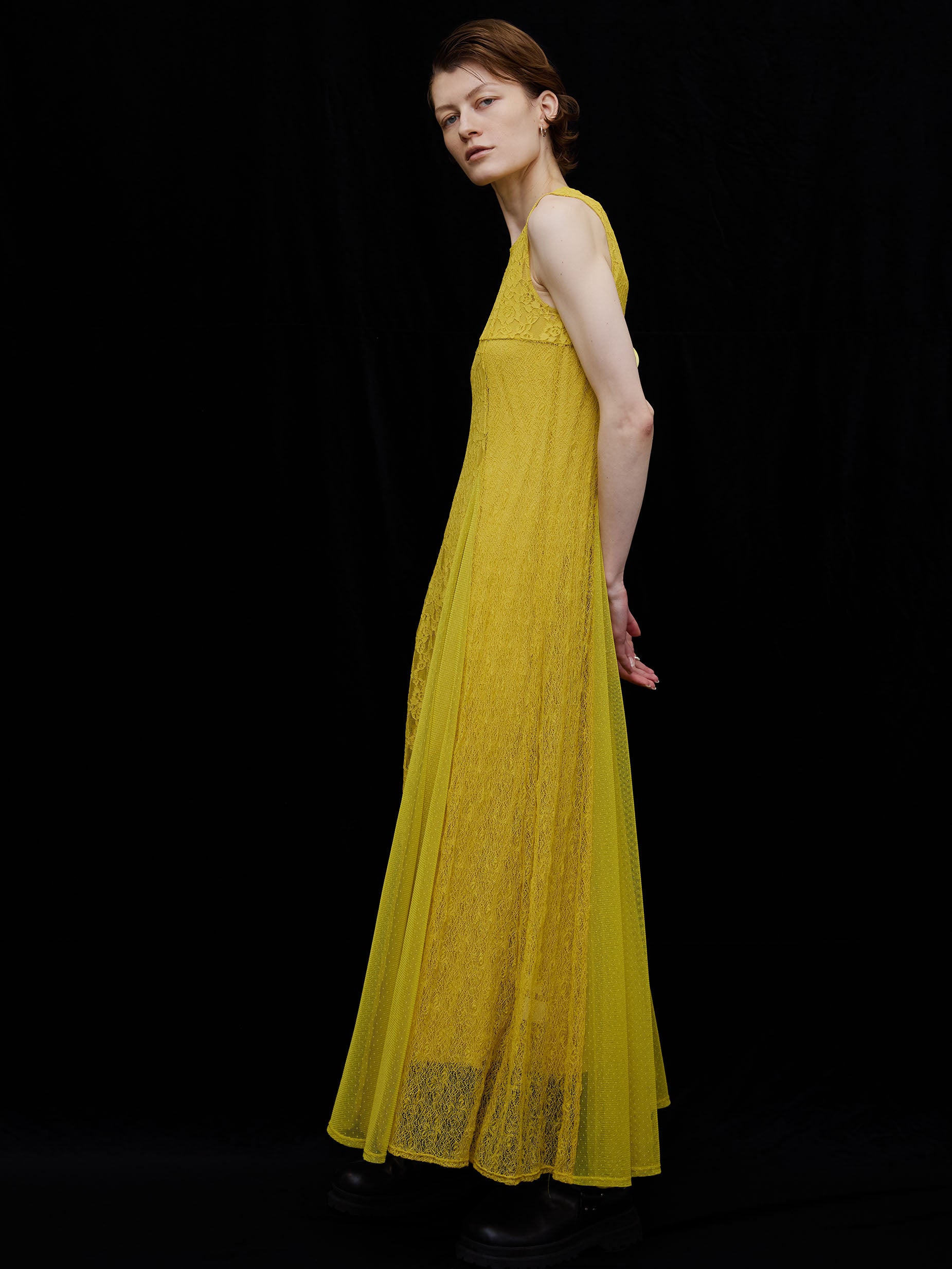 MEDI SWITCH LACE SOFT DRESS