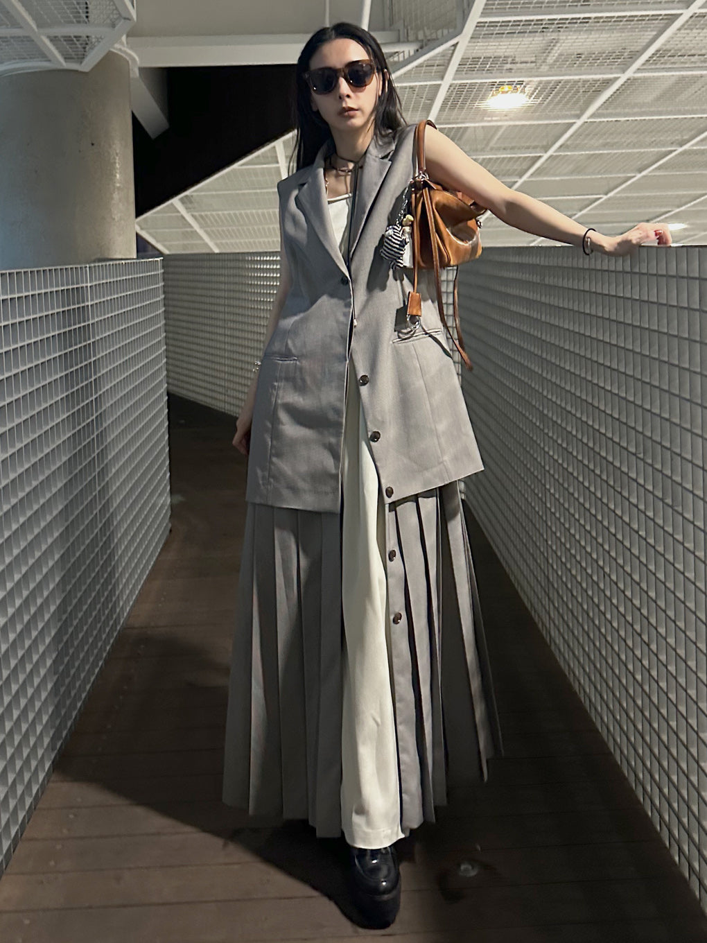 PLEATED SKIRT DOCKING SUIT DRESS