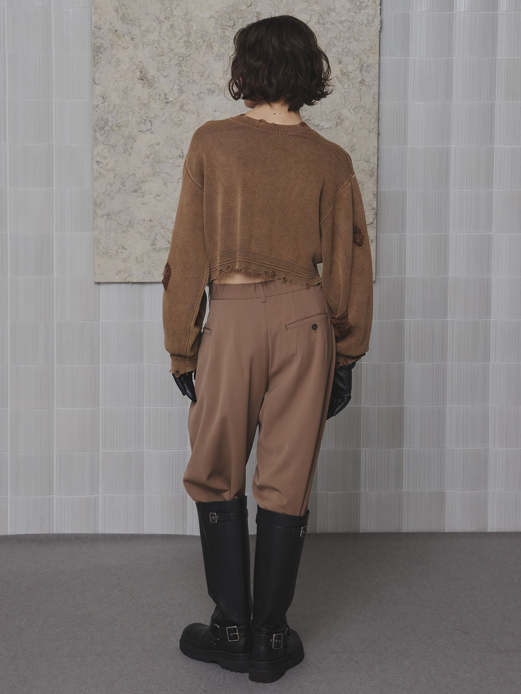 DAMAGE LOGO SHORT KNIT TOP