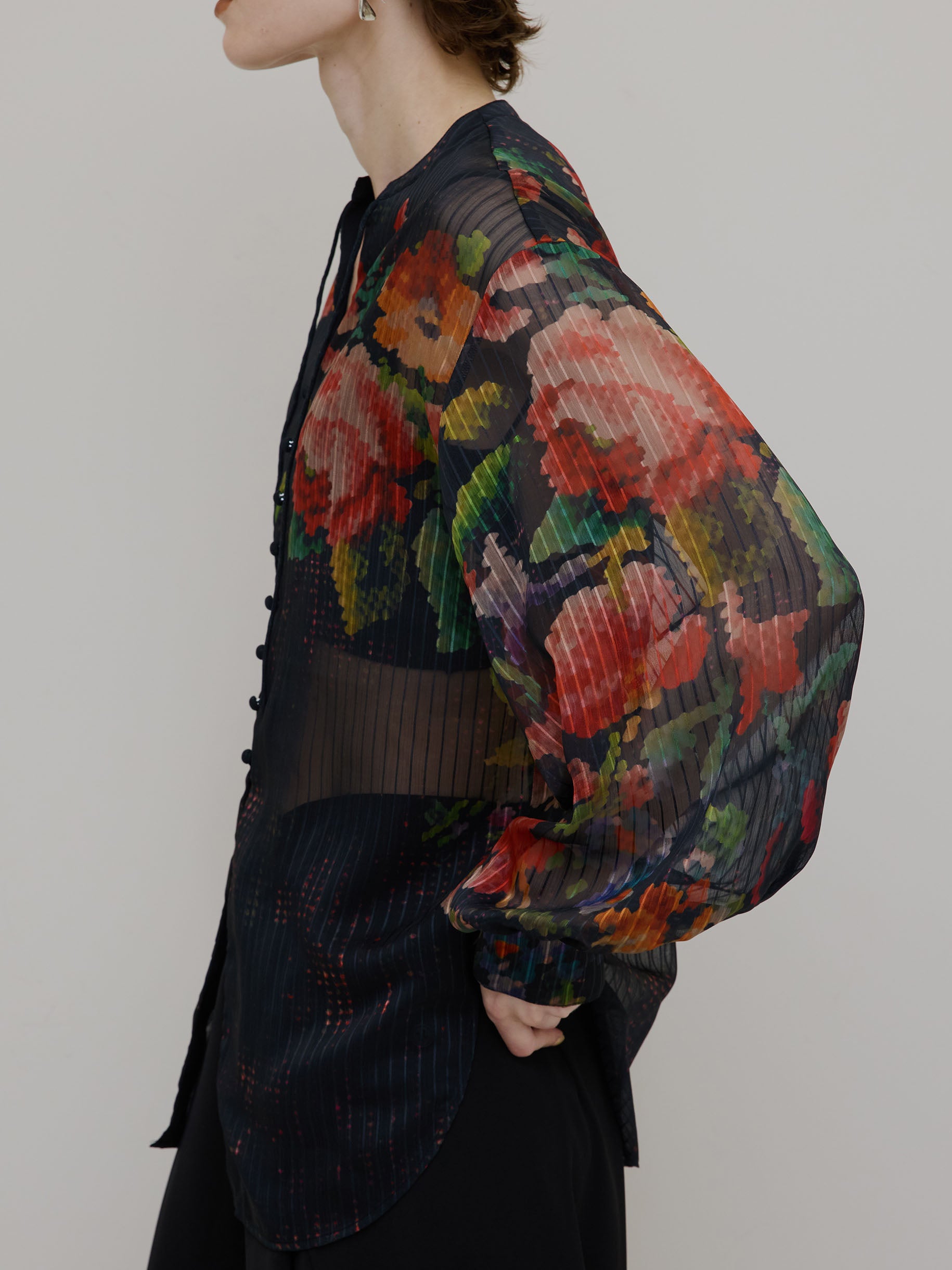 JACQUARD FLOWER PATTERN SHEER BLOUSE