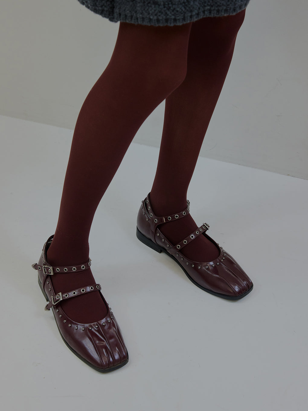 STUDS STRAP BALLET SHOES