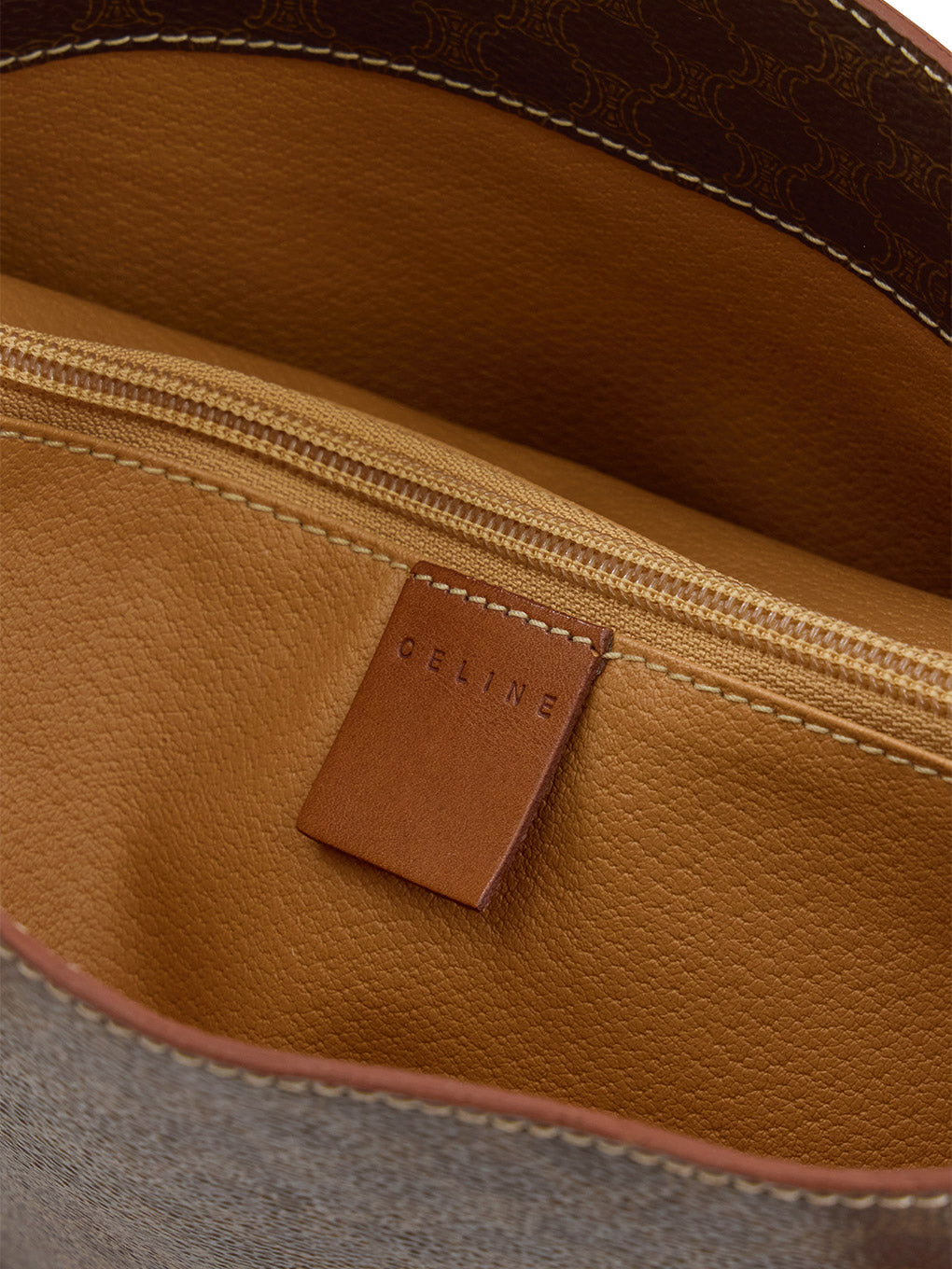 CELINE マカダムバーティカルショルダーバッグ