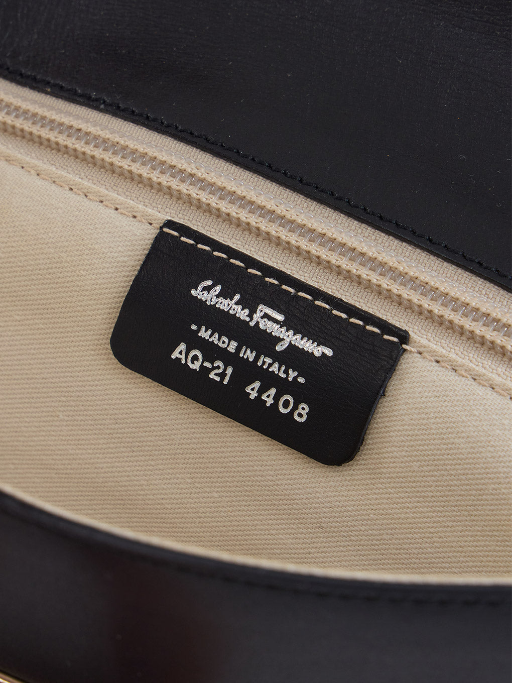 Salvatore Ferragamo ガンチーニレザーバッグ