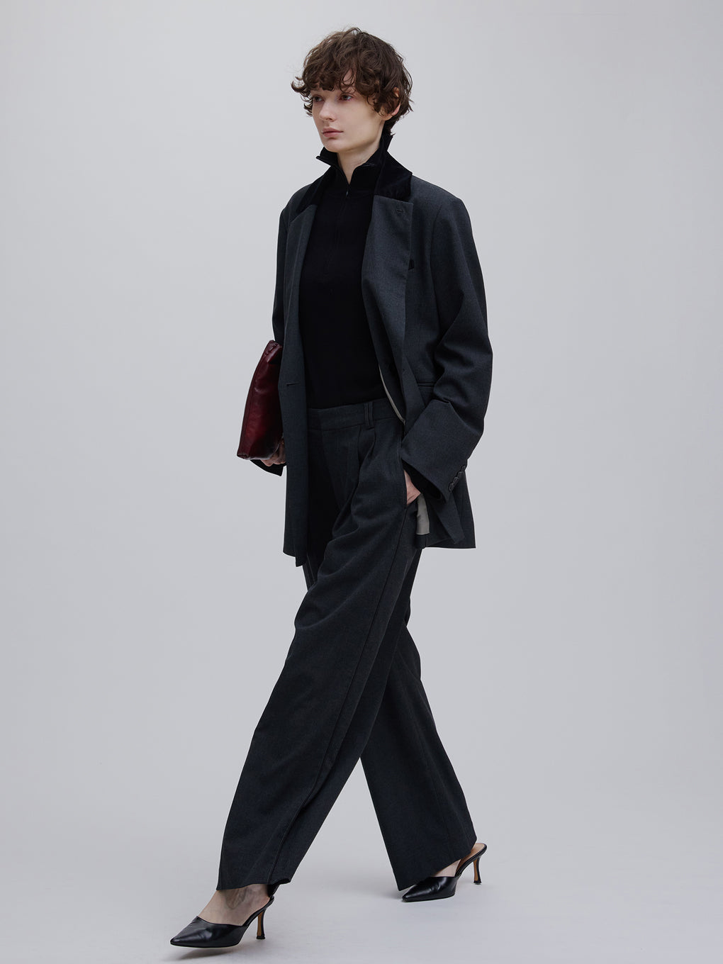 UND LINE DETAIL WIDE STRAIGHT PANTS