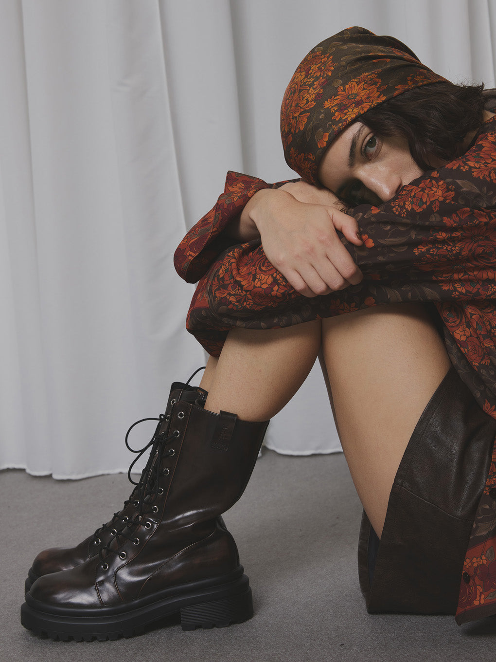 LACE UP TANK SOLE BOOTS