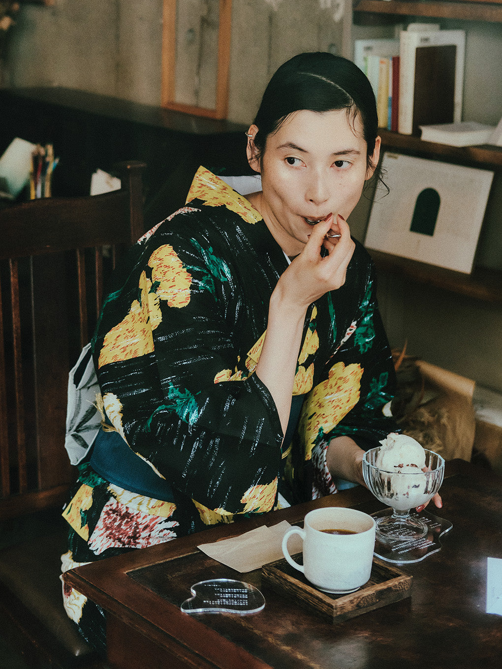 KEITAMARUYAMA × Ameri BLACK FLOWER YUKATA