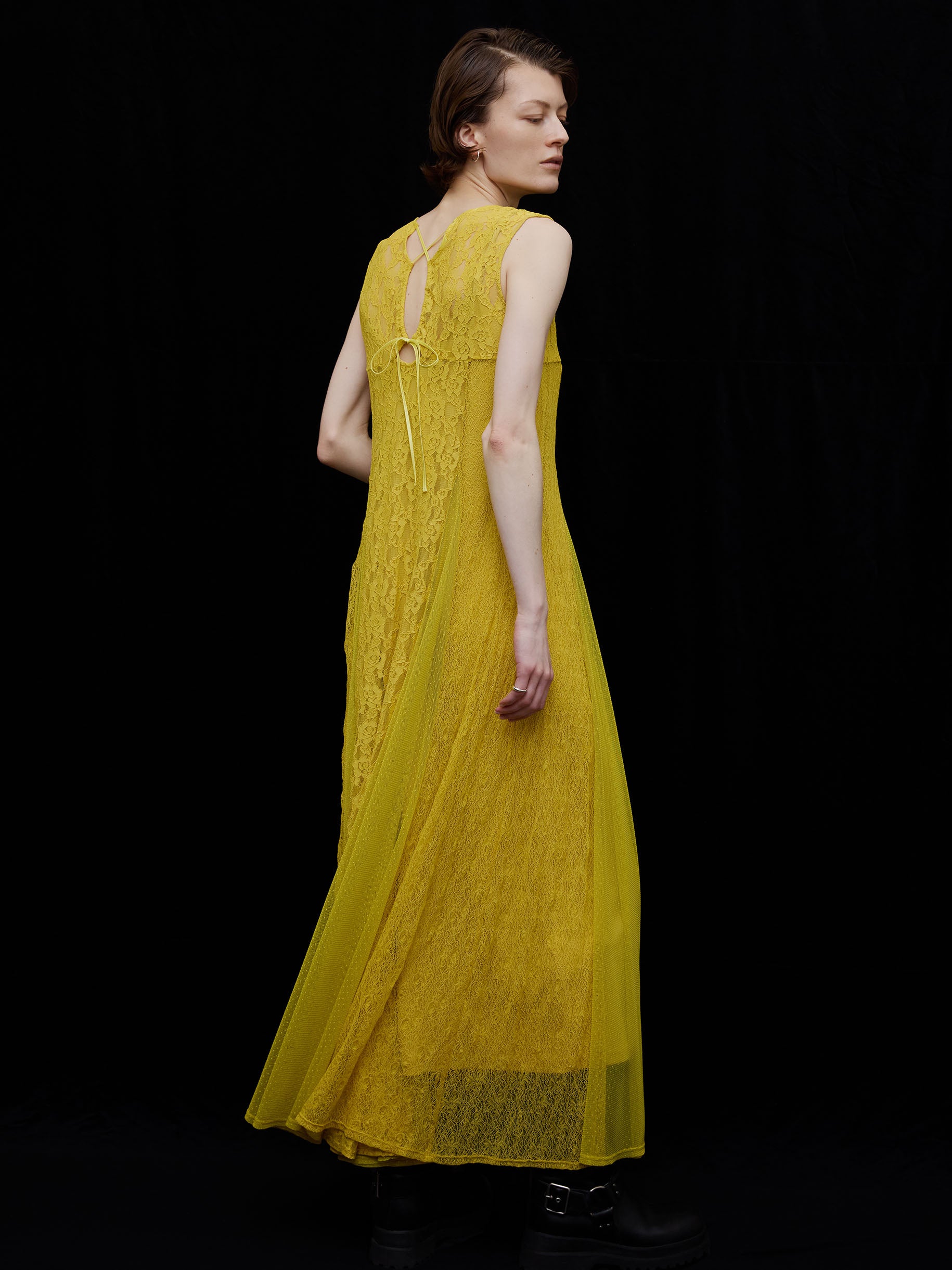 MEDI SWITCH LACE SOFT DRESS