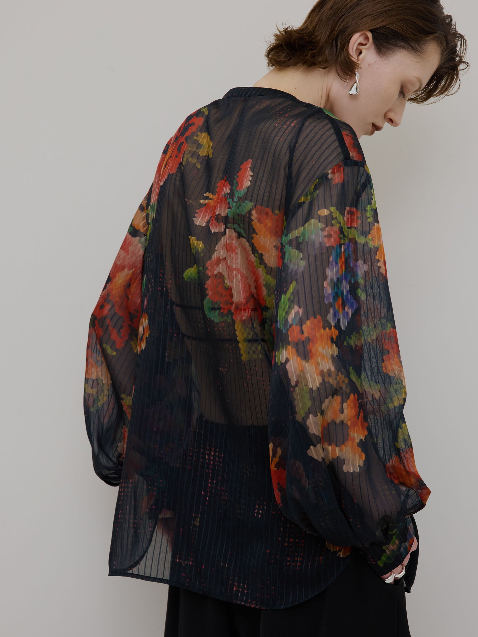 JACQUARD FLOWER PATTERN SHEER BLOUSE