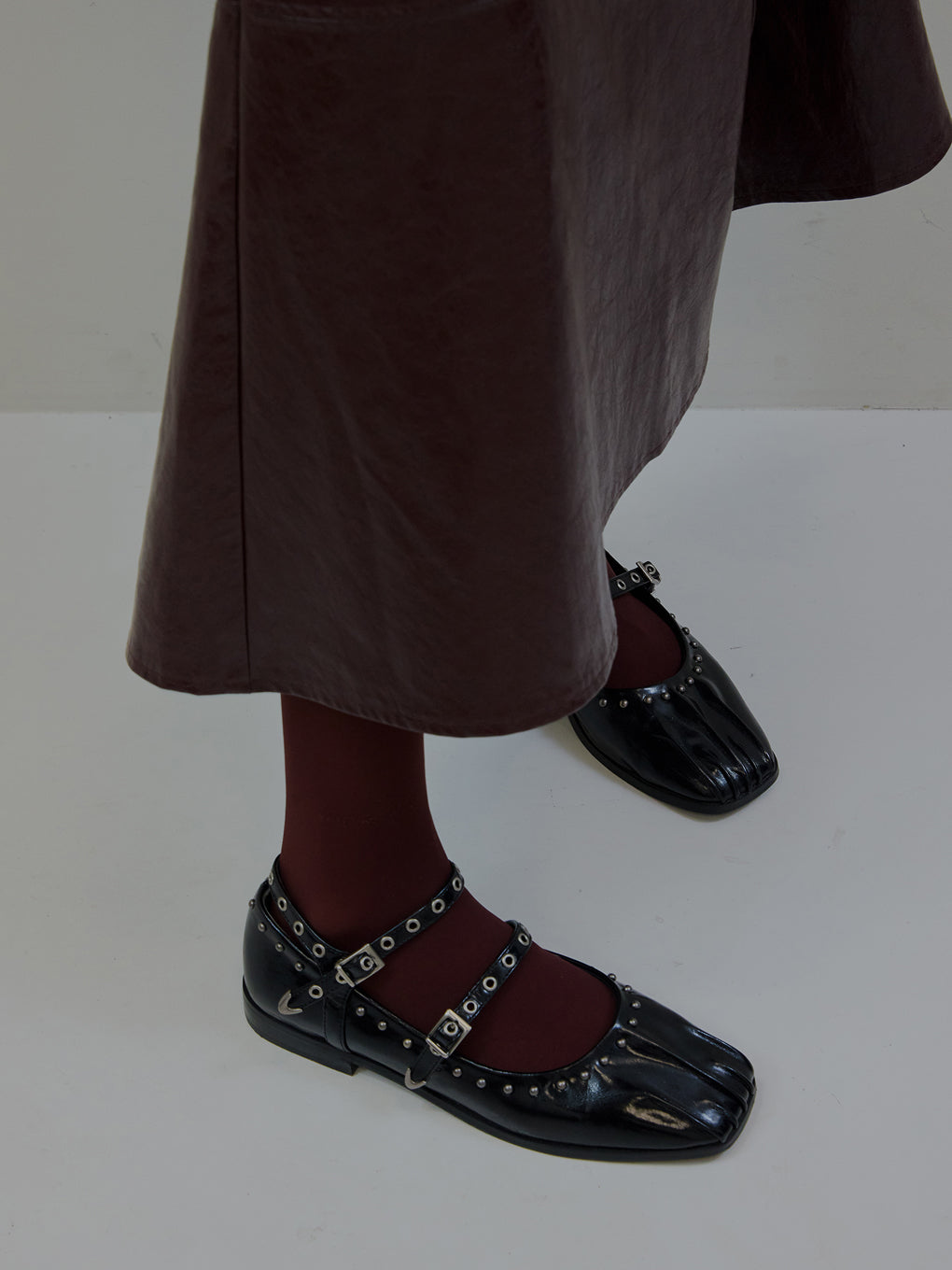 STUDS STRAP BALLET SHOES