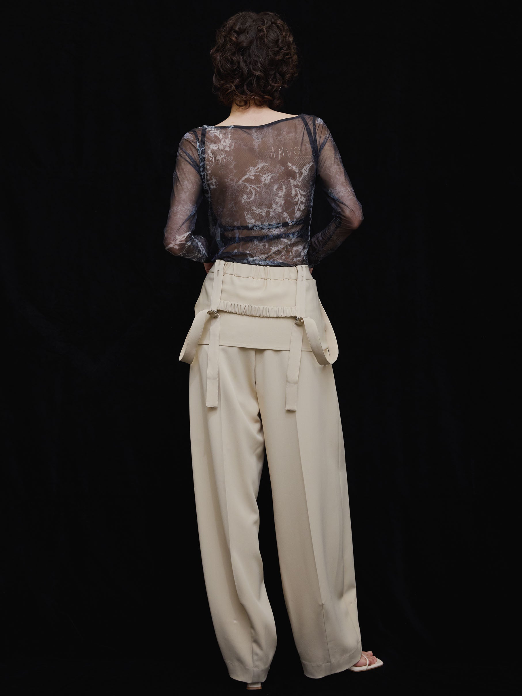 MEDI 2WAY TROMPE L'OEIL LACE PRINT SKIN TOP