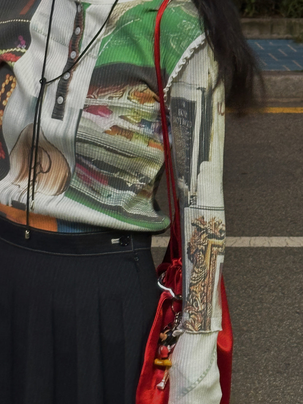 EMOTIONAL COLLAGE RIB TOP