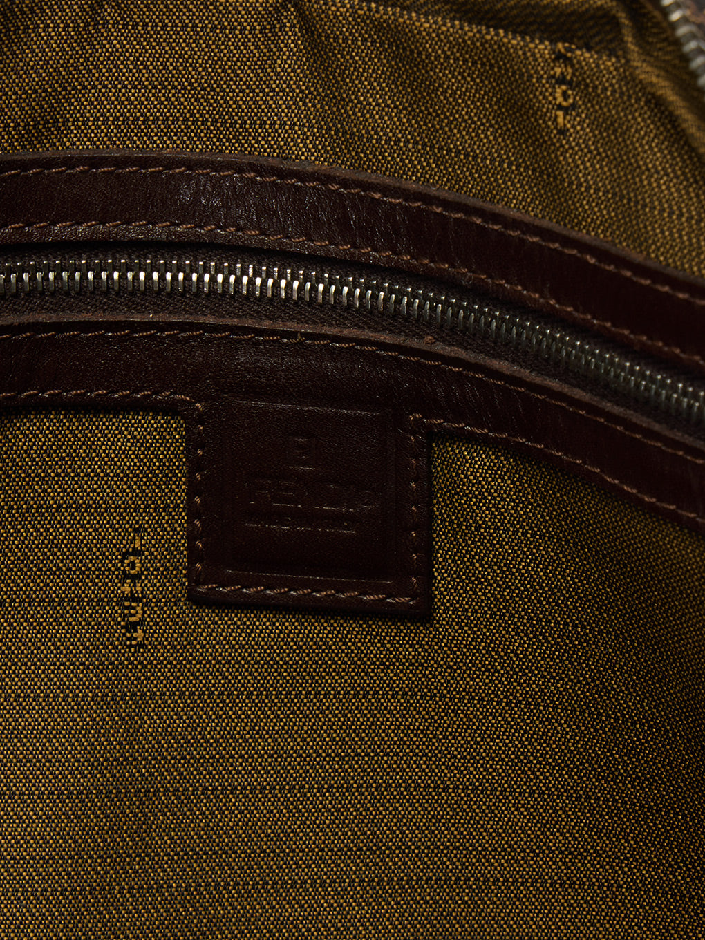 FENDI ズッカ柄ハンドバッグ